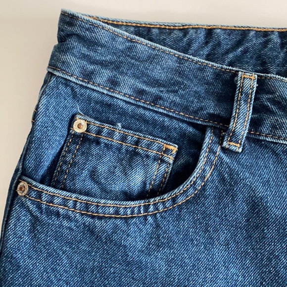 MNG MANGO Mom High-Waist Medium Washed Jeans Sz 10 - Picture 5 of 7